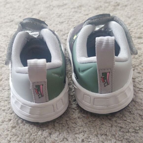 Nike Lebron 18 Space Jam Bugs Vs Marvin Shoes Sz Toddler 4c DJ3762-0052 PREOWNED - Picture 8 of 11